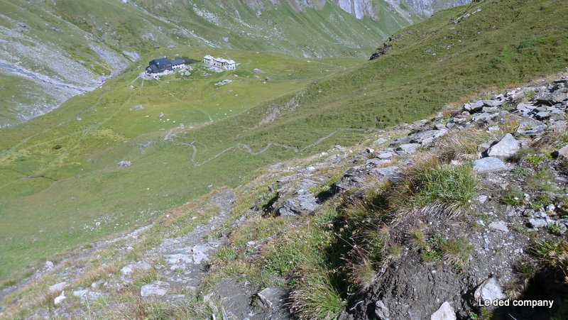 Refuge Mario Bezzi : Une partie de la DH sur le refuge. Y'a bon