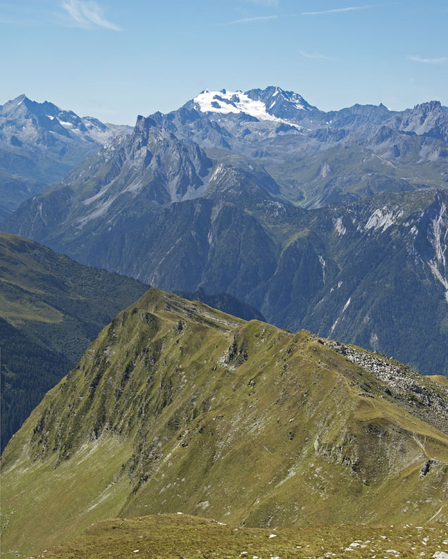 Pointe de la vélière : L'arête de la pointe de la Vélière depuis le sommet du Tougne