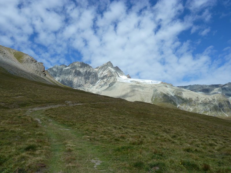 Aig. Rouges d'Arolla : Fin de la piste, Aig. Rouges en vue