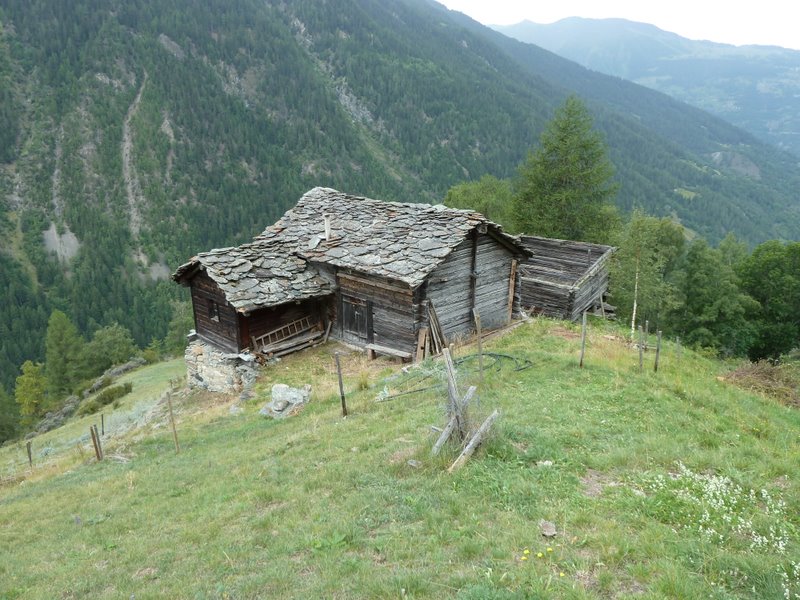 #16 Mazot : Un "vrai" mazot du Val d Mazot : Un "vrai" mazot du Val d'Hérens cette fois