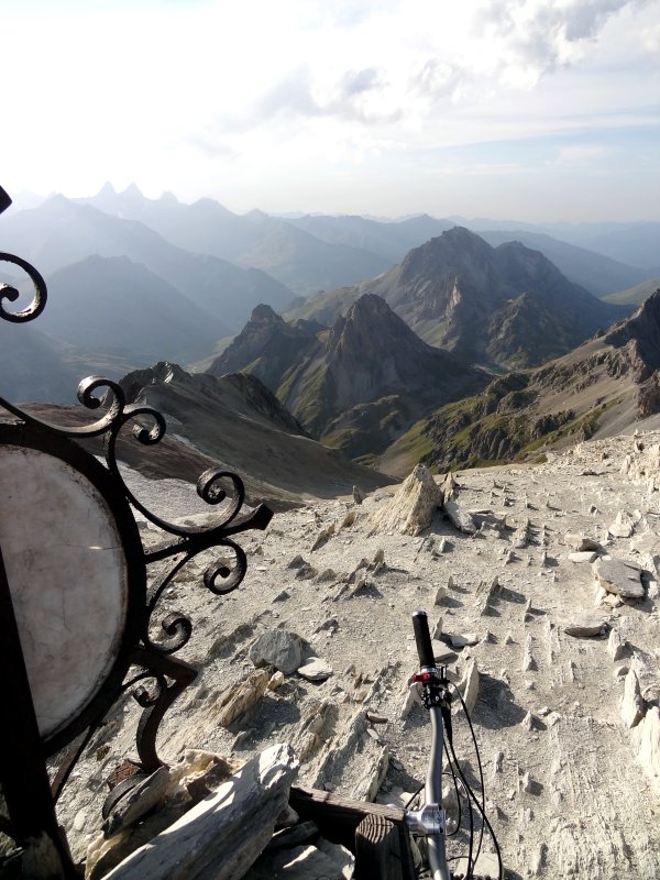 #6 Dans les staring blocs : on vois même le lac tout en bas Dans les staring blocs : on vois même le lac tout en bas
