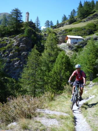 Descente sur Abriès : sous le hameau du Malrif