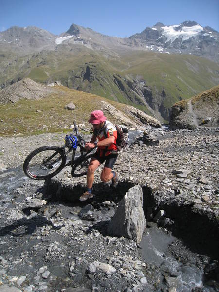 #13 Vallone del Grapillon : Gypaète barbu en plein vol :-) Vallone del Grapillon : Gypaète barbu en plein vol :-)