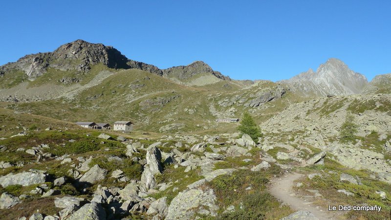 Vallon del Bouc : Le Refuge de l'Épée en arrière plan