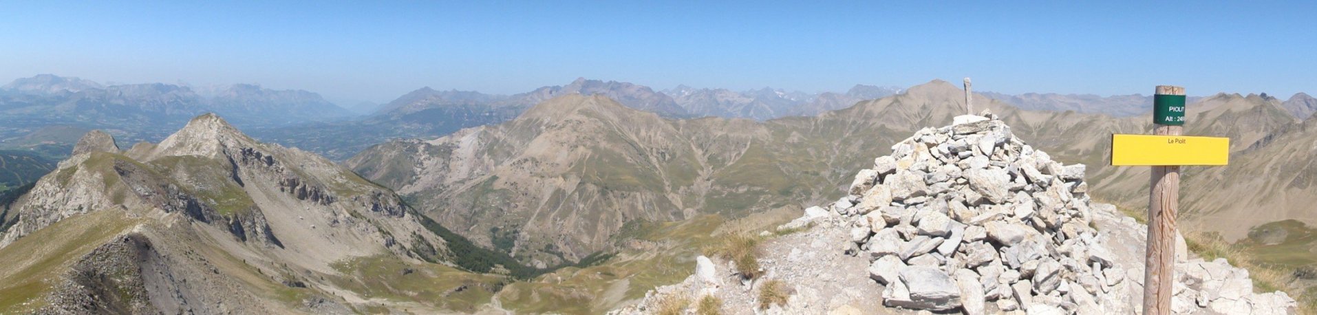 #2 Sommet du Piolit : Vue sur le Champsaur & le Devoluy Sommet du Piolit : Vue sur le Champsaur & le Devoluy