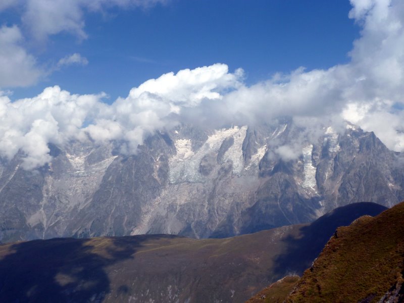 #18 Grandes Jorasses : On n Grandes Jorasses : On n'en verra pas plus aujourd'hui