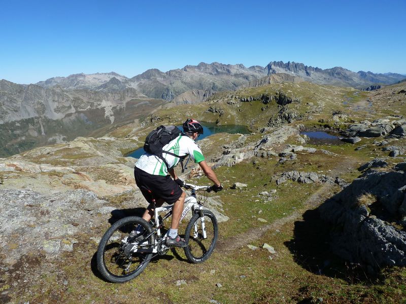 #10 Plan des Cavales : Lac de la Balme Plan des Cavales : Lac de la Balme