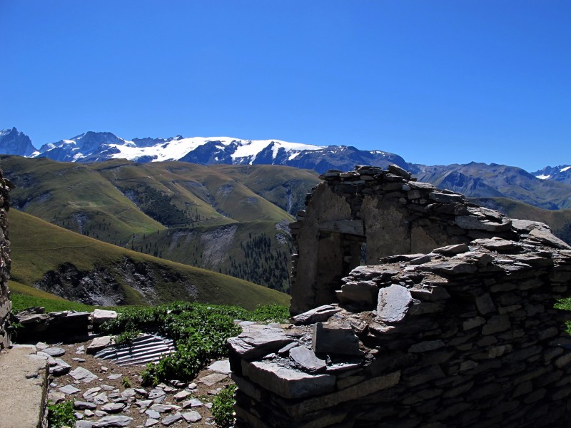 #6 emparis : les Chalets emparis : les Chalets