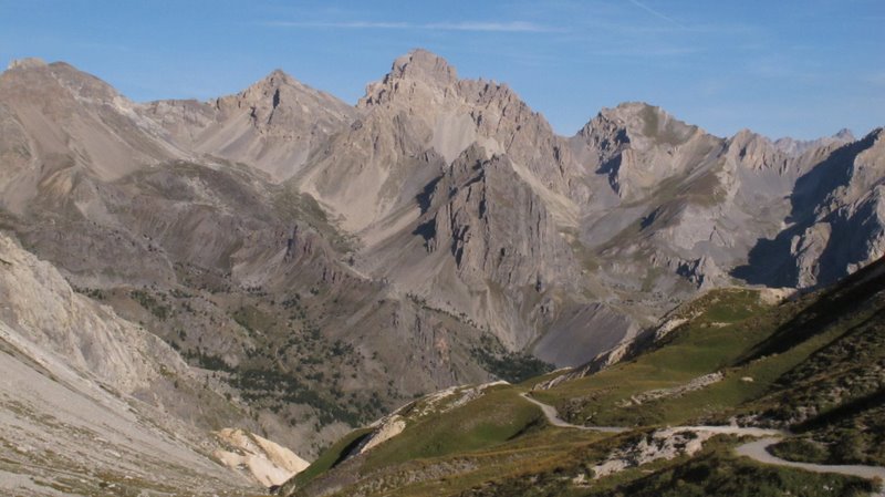 #18 Passo de la Gardetta : un dernier coup d Passo de la Gardetta : un dernier coup d'oeil sur la descente de la veille (colle de la Scaletta)