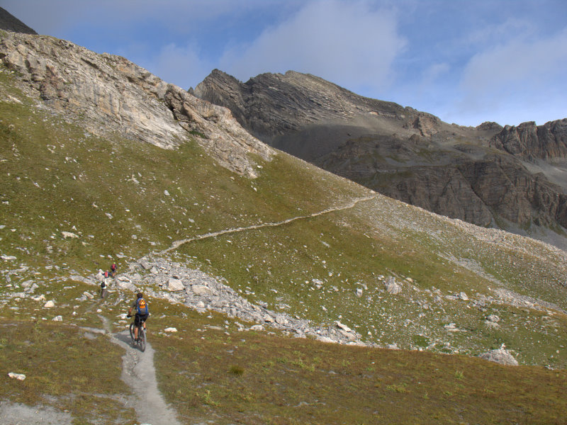 Col de Puriac : pendant un moment j'ai cru pouvoir faire le sommet à vélo