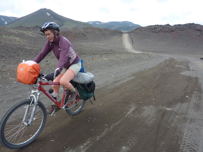 Islande : Au pied du volcan Hekla, sur la piste menant a Landmannalaugar.