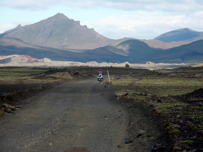 #14 Islande : Sur la piste qui mène au Landmannalaugar. Islande : Sur la piste qui mène au Landmannalaugar.