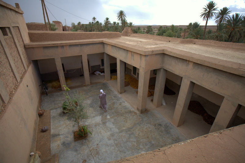 Village de Taferghoste : première nuit chez Mustafa qui nous a ouvert les portes de sa demeure familial ; une belle rencontre berbère !