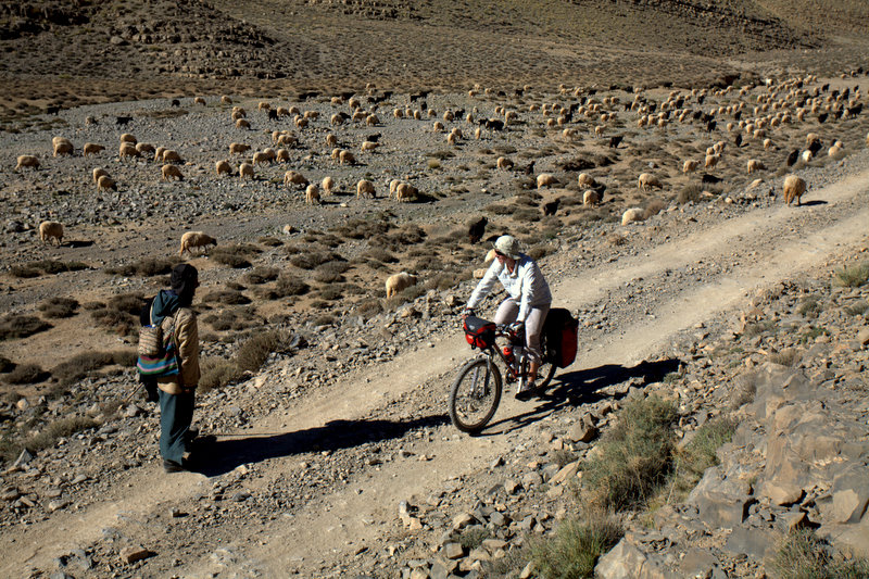 Entre deux gorges : c'est aussi le pays des nomades