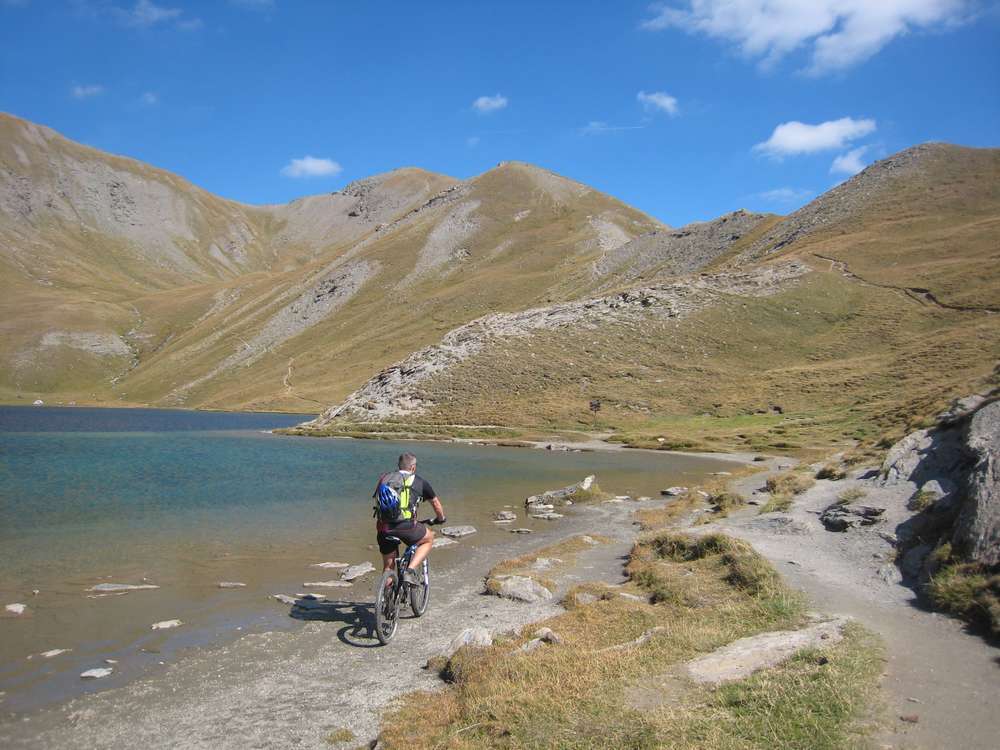 #9 Le Grand Laus : petit roulage au bord du lac Le Grand Laus : petit roulage au bord du lac