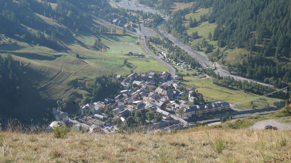 #13 Abriès : le village s Abriès : le village s'éveille