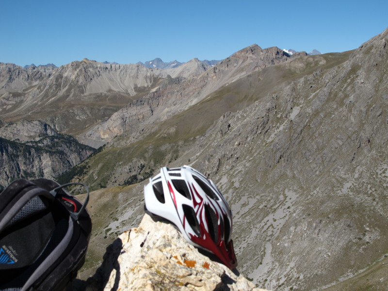 #6 Tronchet : depuis la crête avec vue sur les Ecrins: Bans, Pelvoux et Barre. Tronchet : depuis la crête avec vue sur les Ecrins: Bans, Pelvoux et Barre.