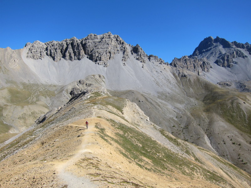 #3 Tronchet : en montant à Tronchet sur fond de Côte Belle Est et Rochebrune. Tronchet : en montant à Tronchet sur fond de Côte Belle Est et Rochebrune.