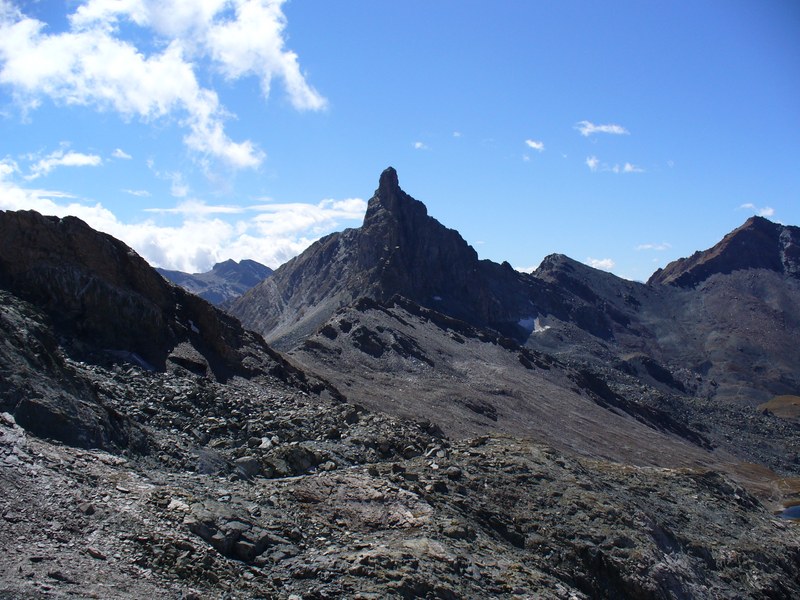 Sentier Montée : Col Blanchet en vue ...