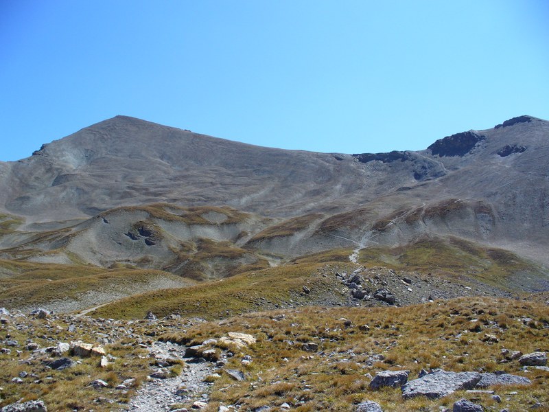 Sentier Montée : Ça roule jusqu'au pied du Girardin