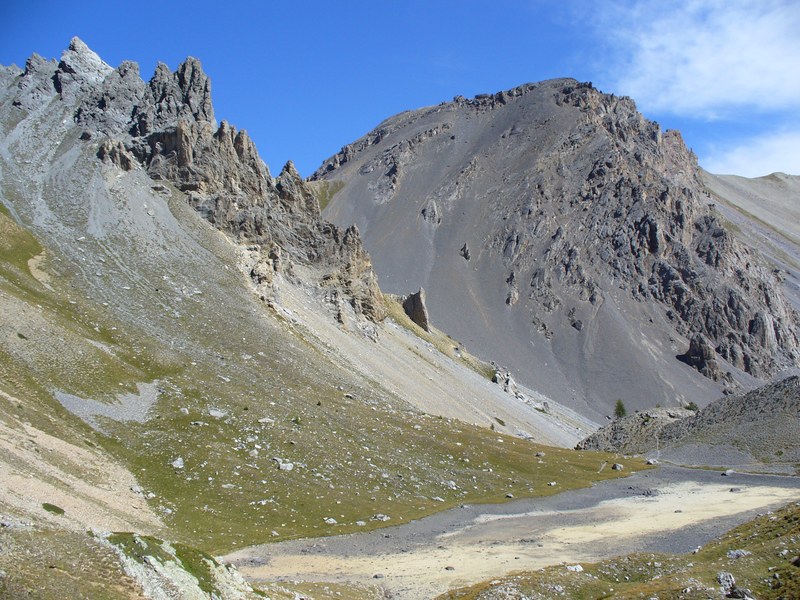 Sentier Descente : Lac du Lauzon ... à sec