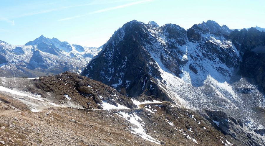 Descente sur le col du Mône