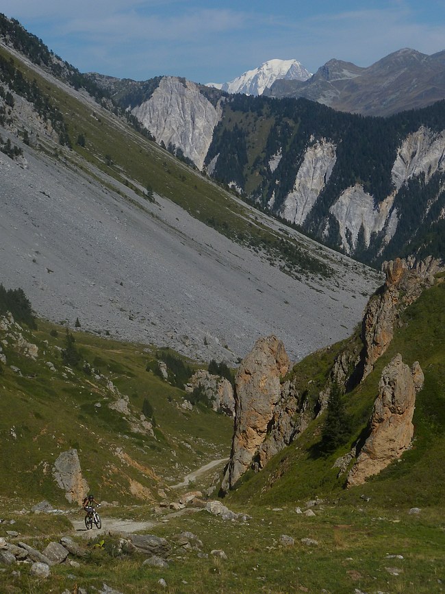 Rude montée, vallée des Avals