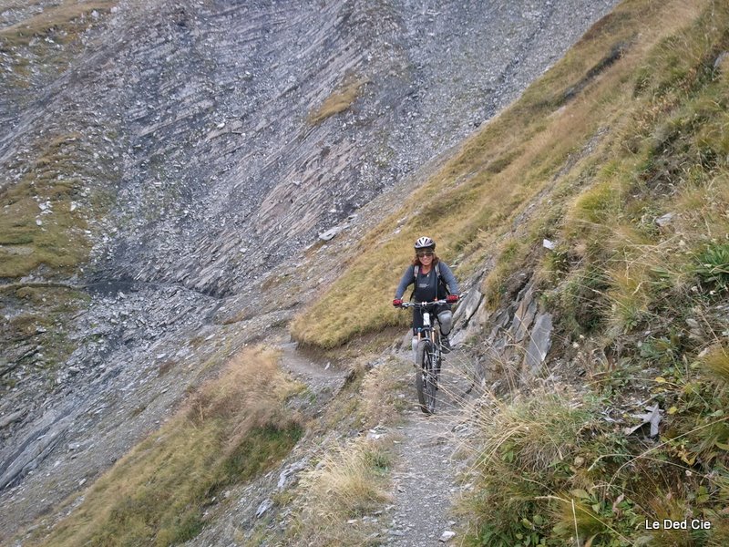 sentier de la Cochette : Chriss ne regardera pas côté "vide"