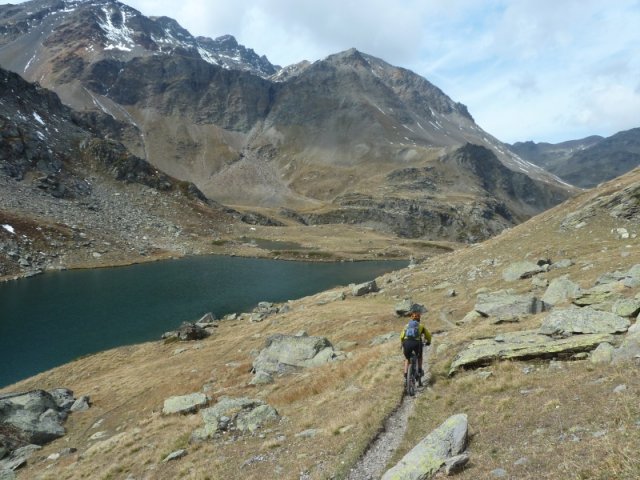 #10 Le Lac : Plus près du Lac Le Lac : Plus près du Lac