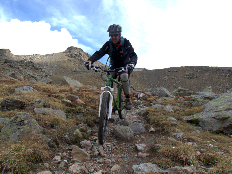 #8 Col des Bataillères : la suite est un peu plus cassante Col des Bataillères : la suite est un peu plus cassante
