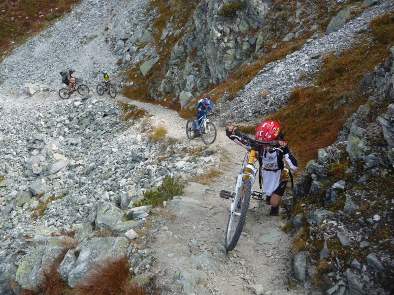 Sentier balcon : quelques raideurs sur la traversée...