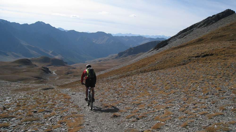 GR58 : ça descend à Mach12 sur Saint Véran sur un sentier parfaitement lisse