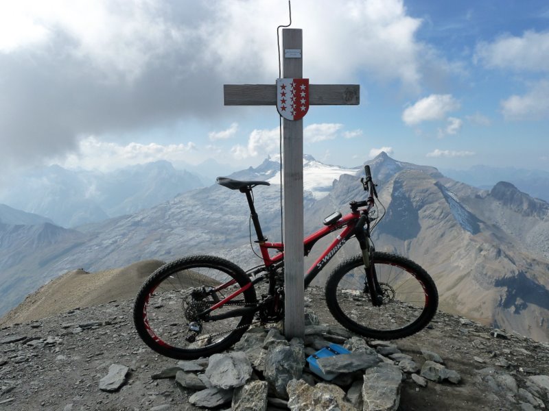 #9 Arpelistock : Vue du coté Berne sur le Valais Arpelistock : Vue du coté Berne sur le Valais