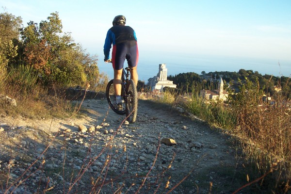 #20 Descente sur la Turbie : Bon d Descente sur la Turbie : Bon d'accord, j'ai doublé la photo au cas où...