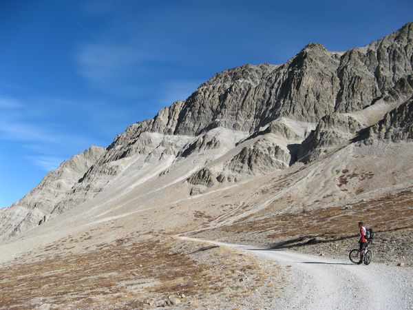 #1 La fin de la piste : On en a presque fini avec la montée en 32 (ou 34) dents... La fin de la piste : On en a presque fini avec la montée en 32 (ou 34) dents...