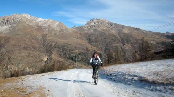 #7 Ski ou Vélo ? : On commence à douter sur le moyen de transport à utiliser... Ski ou Vélo ? : On commence à douter sur le moyen de transport à utiliser...