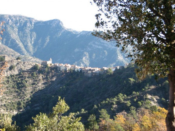 #1 Piene Haute : Un village sur le fil Piene Haute : Un village sur le fil