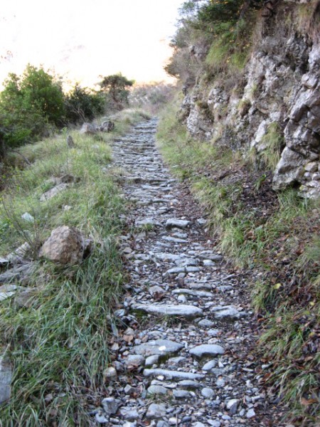 #8 Voie romaine de Breil : En arrivant sur Breil... Voie romaine de Breil : En arrivant sur Breil...