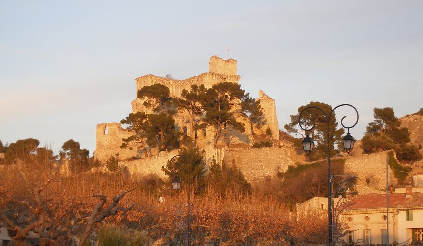 #9 Le château de Boulbon : Derniers rayons de soleil Le château de Boulbon : Derniers rayons de soleil