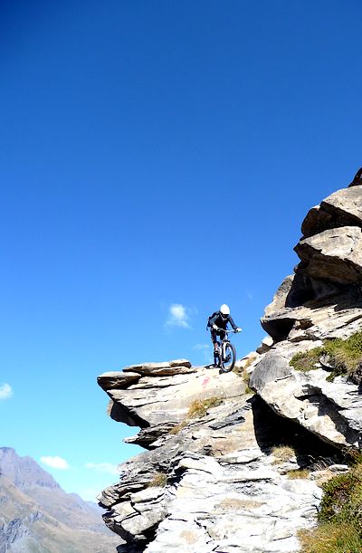 Rocher : Descente roudoudou dans les alpages