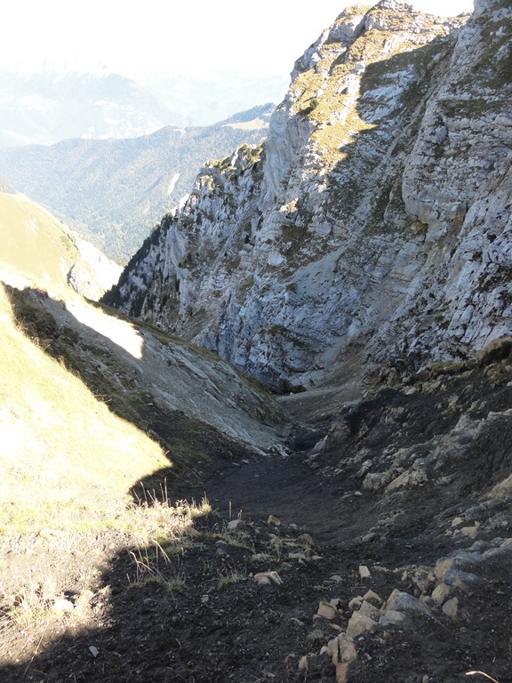 #7 couloir nord : moins engageant qu couloir nord : moins engageant qu'en hiver avec 30 de poudre !