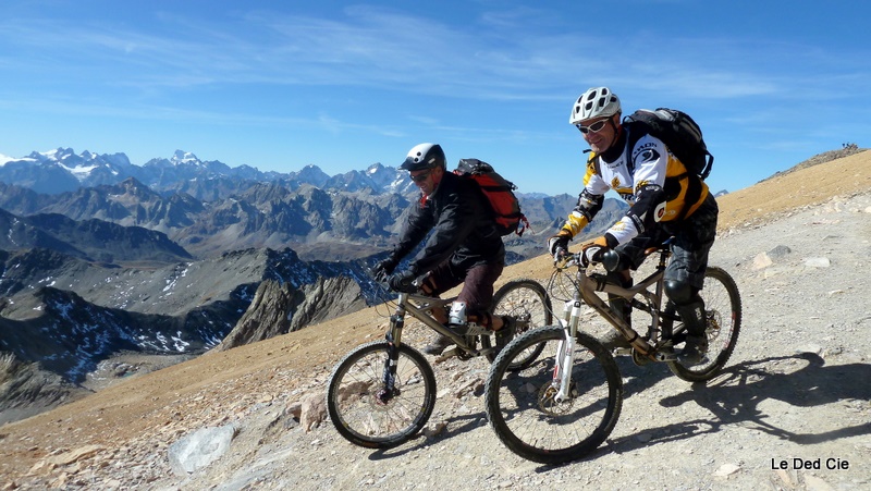 Mont Thabor : En route pour la belle descente du matin (flashé par une sympathique randonneuse Savoisienne)