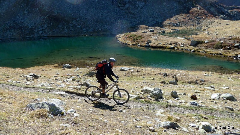 Lac des Bataillères : On n'aura pas le temps de se tremper les pieds...