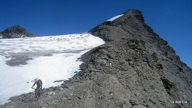 #3 le ded : sur le fil de l le ded : sur le fil de l'arête