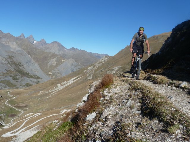 #3 Sentier balcon : sous le Pic de La Ceinture, magnifique Sentier balcon : sous le Pic de La Ceinture, magnifique