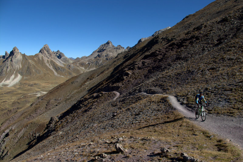 #8 Col de la Ponsonnière : la montée au col depuis le lac des Cerces est vraiment sympa Col de la Ponsonnière : la montée au col depuis le lac des Cerces est vraiment sympa