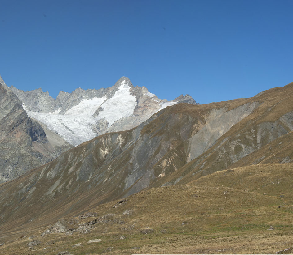 Pointe de la Belle Combe : Vallon de Belle Combe avec le Mont Dolent dans le fond