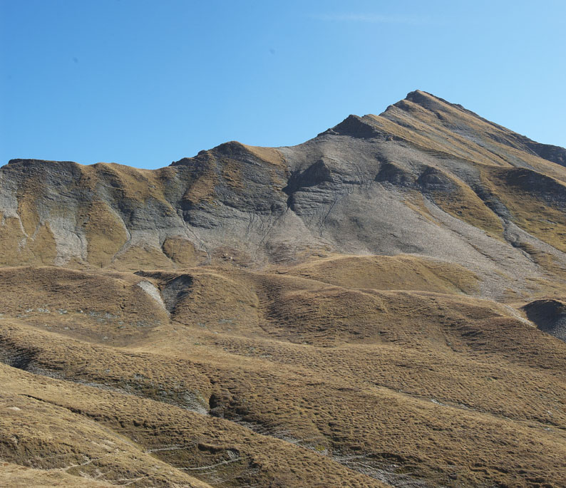 Pointe de la Belle Combe : Plan de Golliat, traversée sous l'aiguille des Angroniettes