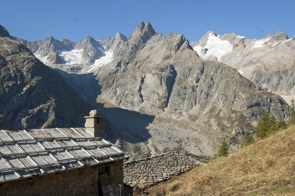 Pointe de la Belle Combe : Chalets d'Arnouva