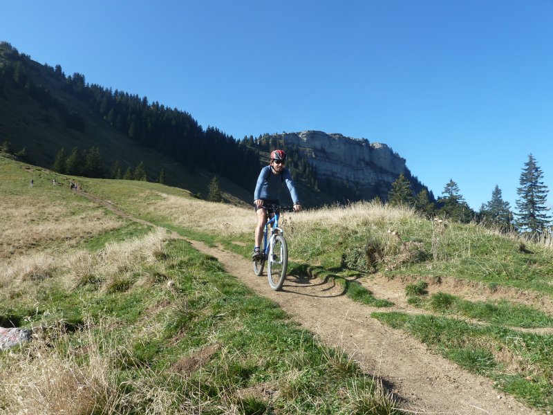 #3 Col des Ayes : Manu arrive, c Col des Ayes : Manu arrive, c'est plus tranquille qu'au dessus